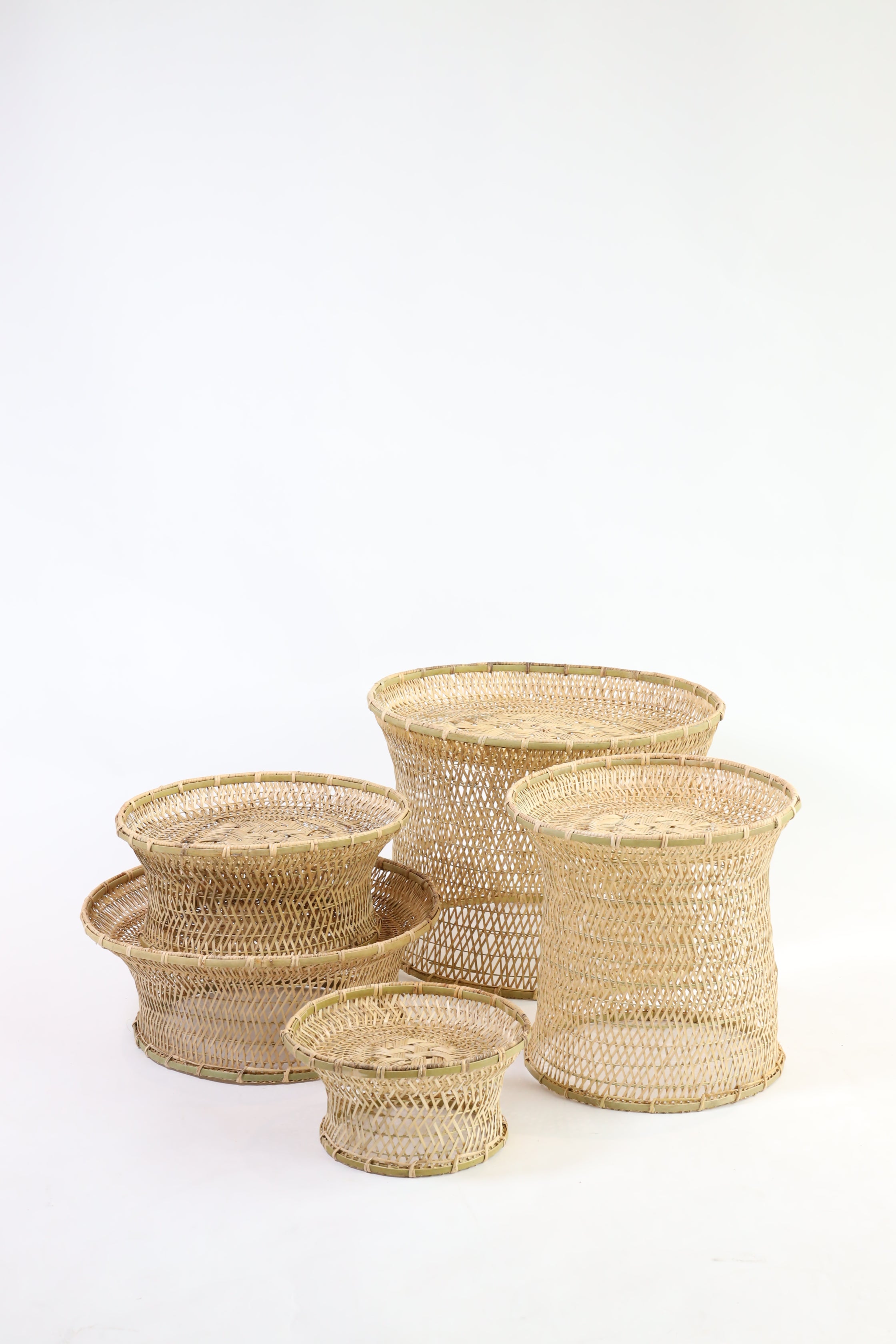 TR-3L] タイ・ルー族 竹製 喫茶専用円卓 直径55.5cm 淡色 L | mrak