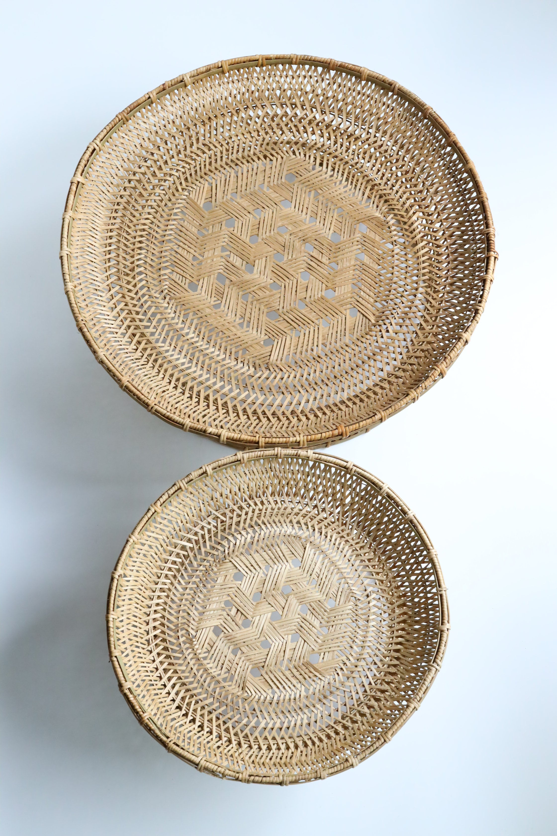 TR-3L] タイ・ルー族 竹製 喫茶専用円卓 直径55.5cm 淡色 L | mrak